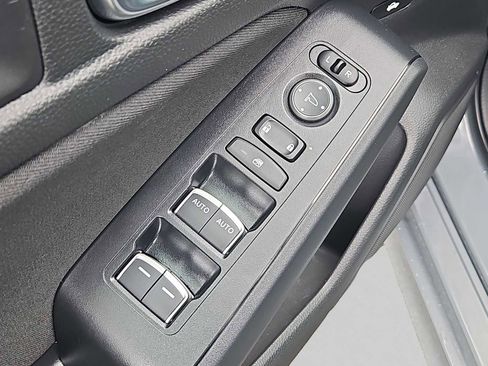 Used 2025 Honda Civic Sport image 21