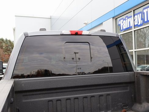 Used 2023 Ford F250 Platinum w/ FX4 Off-Road Package image 32