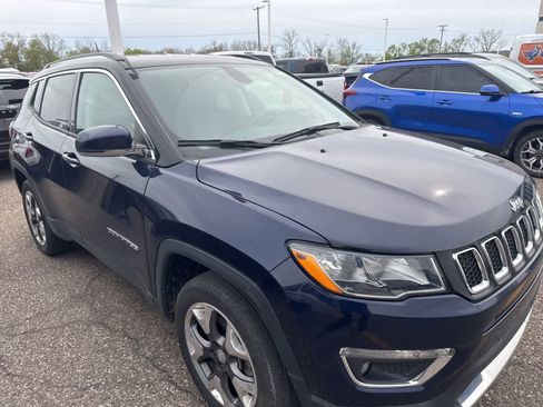 Used 2019 Jeep Compass Limited AWD/4WD image 22