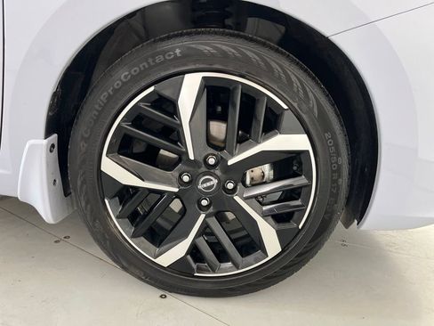 Used 2024 Nissan Versa SR w/ Trunk Package image 16