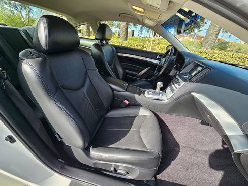 Used 2015 INFINITI Q60 Journey image 22
