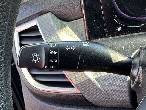Used 2024 Kia Seltos LX AWD/4WD image 28