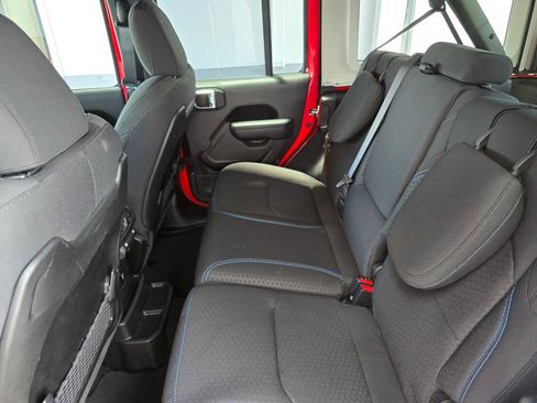 Used 2025 Jeep Wrangler Unlimited Rubicon 4xe w/ Safety Group AWD/4WD image 13