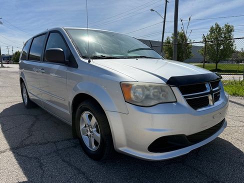 Used 2011 Dodge Grand Caravan Express FWD image 6
