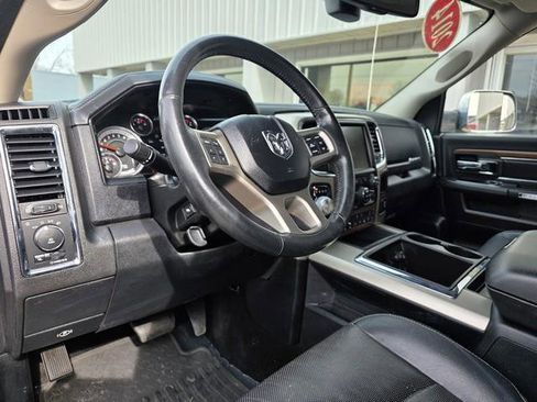 Used 2014 RAM 1500 Laramie w/ Convenience Group image 9