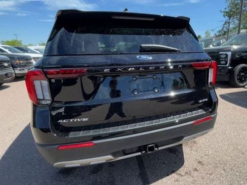 New 2026 Ford Explorer Active w/ Active Comfort Package AWD/4WD image 3