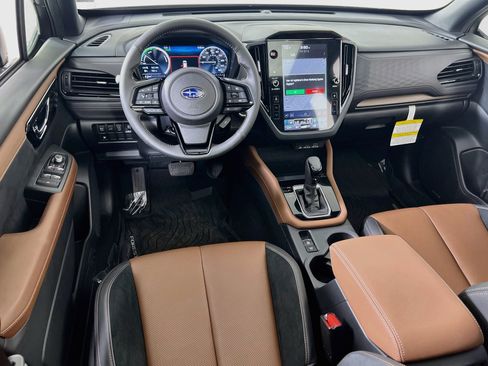 Used 2025 Subaru Forester Touring w/ Protection Package (1PH) AWD/4WD image 23