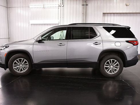 Used 2023 Chevrolet Traverse LT AWD/4WD image 4