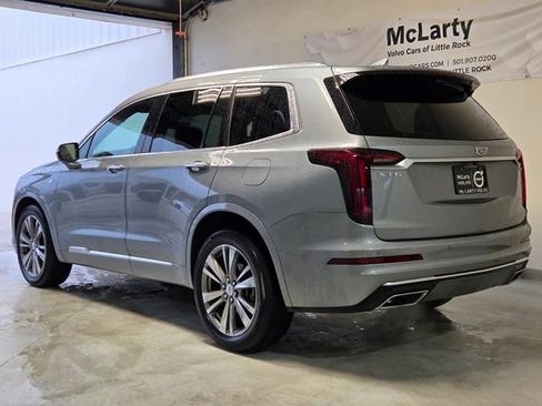 Used 2024 Cadillac XT6 Premium Luxury w/ Technology Package FWD image 3