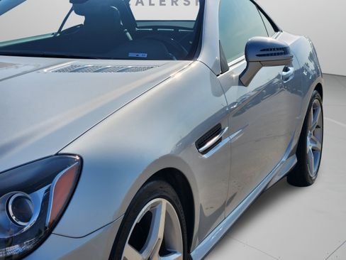 Used 2014 Mercedes-Benz SLK 350 image 36