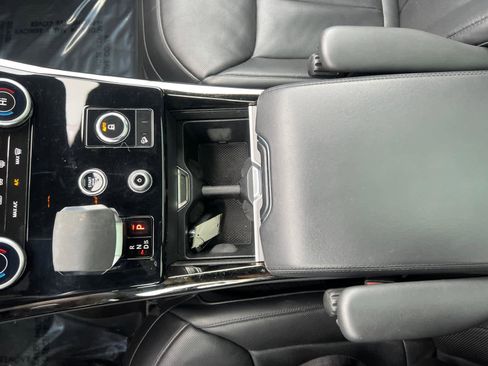 Used 2023 Land Rover Range Rover Sport SE Dynamic image 24