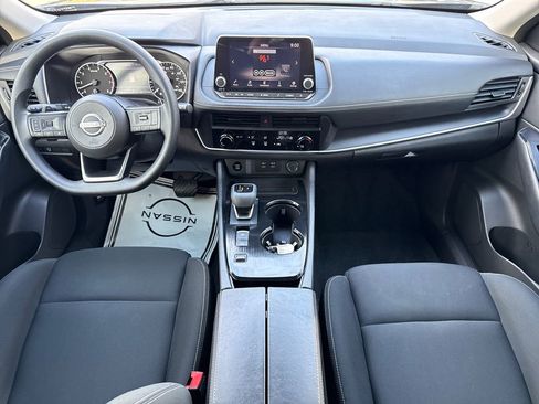 Used 2024 Nissan Rogue S image 12