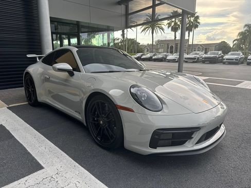 Certified 2022 Porsche 911 Carrera GTS RWD image 4