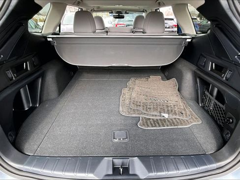 Used 2024 Subaru Outback Premium image 32