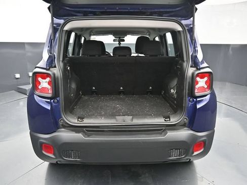 Used 2019 Jeep Renegade Sport AWD/4WD image 9