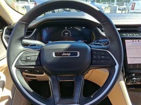 Used 2022 Jeep Grand Cherokee Limited AWD/4WD image 20