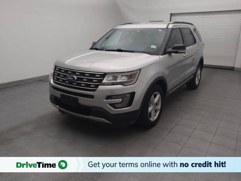 Used 2017 Ford Explorer XLT AWD/4WD image 1