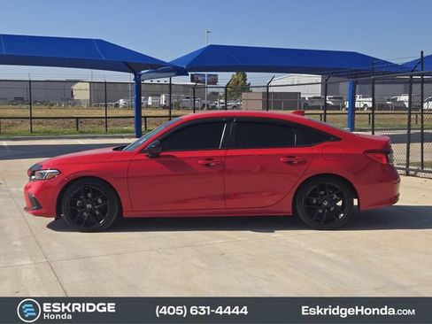 Used 2023 Honda Civic Sport image 4