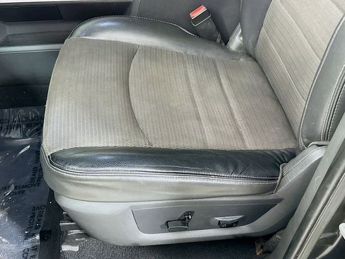 Used 2011 RAM 1500 Sport w/ Sport Premium Group image 23