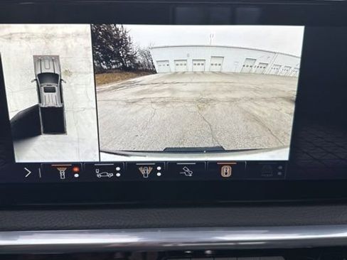 Used 2024 GMC Sierra 2500 Denali w/ Technology Package image 30