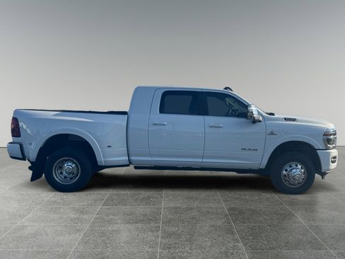 New 2026 RAM 3500 Longhorn image 6