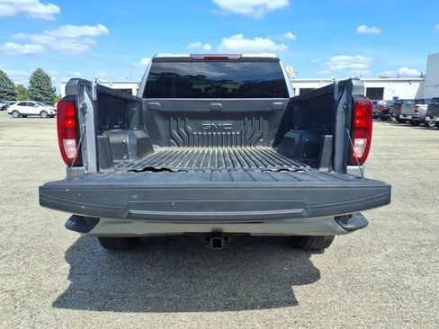 Used 2024 GMC Sierra 1500 Elevation AWD/4WD image 8
