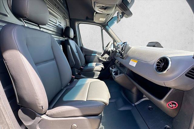 New 2026 Mercedes-Benz Sprinter 2500 image 23