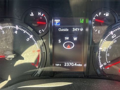 Used 2023 Toyota 4Runner SR5 Premium w/ Moonroof Package image 11