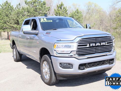 Used 2024 RAM 2500 Laramie AWD/4WD image 3