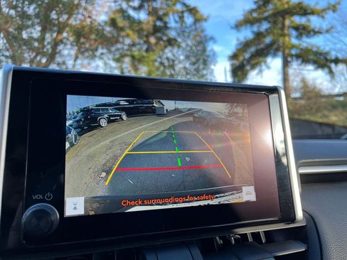 Used 2025 Toyota RAV4 XLE image 25