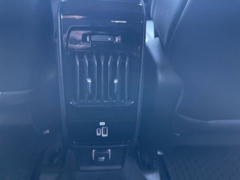 Used 2023 Jeep Compass Latitude w/ Convenience Group AWD/4WD image 28