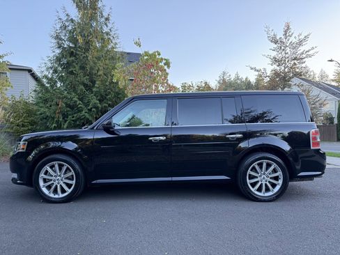 Used 2017 Ford Flex Limited image 8