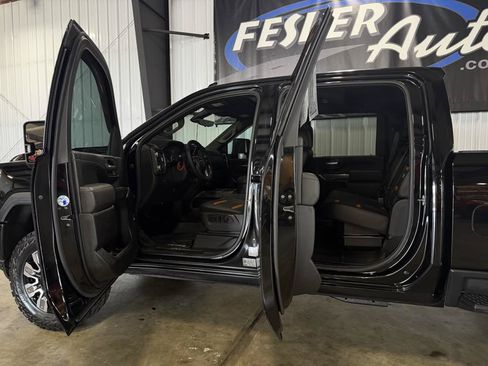 Used 2020 GMC Sierra 2500 AT4 w/ AT4 Premium Package AWD/4WD image 18