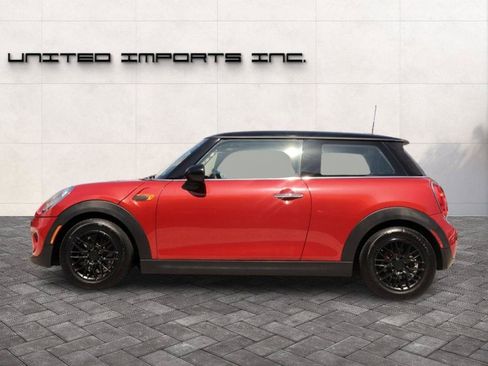Used 2017 MINI Cooper 2-Door Hardtop FWD image 2