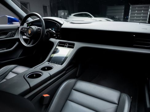 Used 2023 Porsche Taycan w/ Premium Package image 55