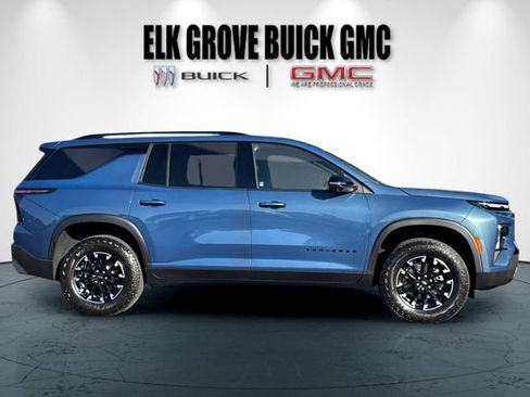 Used 2024 Chevrolet Traverse Z71 w/ LPO, Cargo Package AWD/4WD image 3