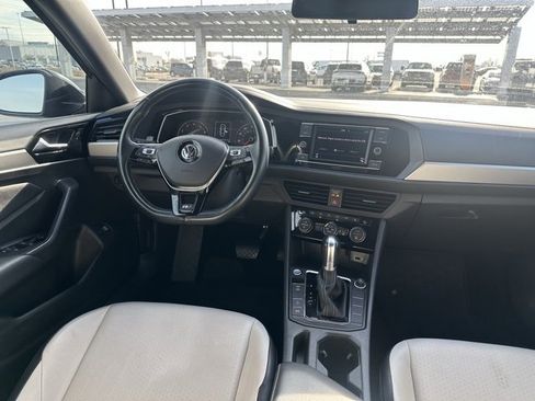Used 2019 Volkswagen Jetta R-Line image 20