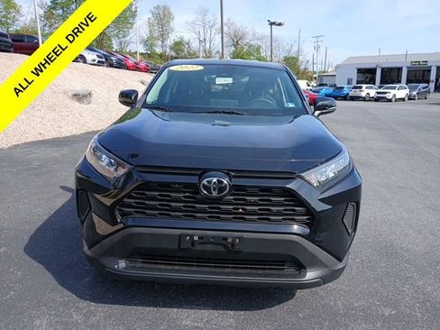Used 2022 Toyota RAV4 LE AWD/4WD image 8