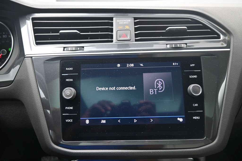 Used 2020 Volkswagen Tiguan SE FWD image 11