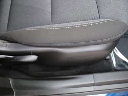 Used 2024 Chevrolet Trax LS w/ LS Convenience Package FWD image 10