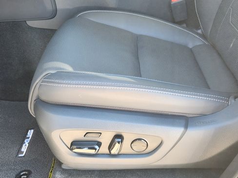 Certified 2025 Lexus GX 550 image 29