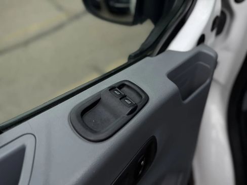 Used 2018 Ford Transit 250 148 Low Roof image 22