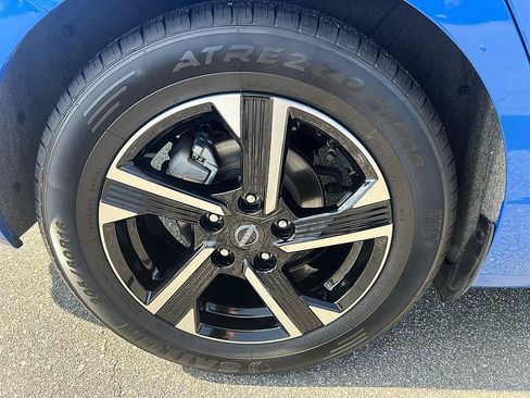 Certified 2025 Nissan Sentra SV FWD image 11