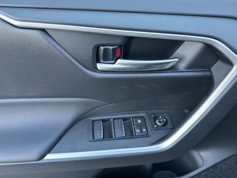 New 2025 Toyota RAV4 XLE image 10