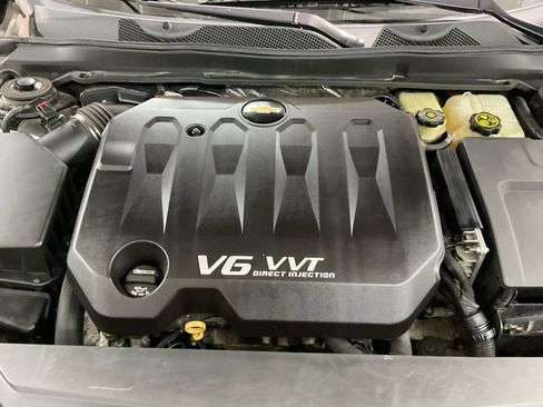 Used 2014 Chevrolet Impala LT w/ Convenience Package image 32