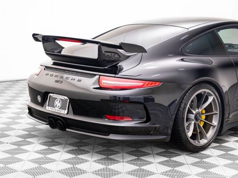 Certified 2014 Porsche 911 GT3 image 32