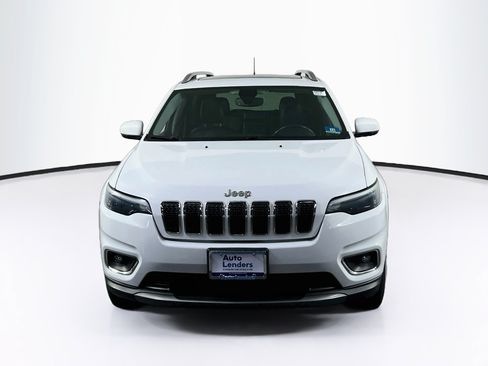 Used 2019 Jeep Cherokee Limited AWD/4WD image 2