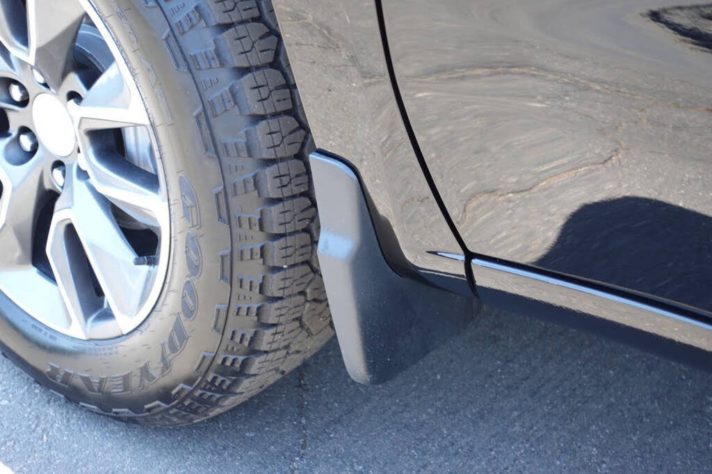 Used 2023 Chevrolet Silverado 1500 LT AWD/4WD image 13