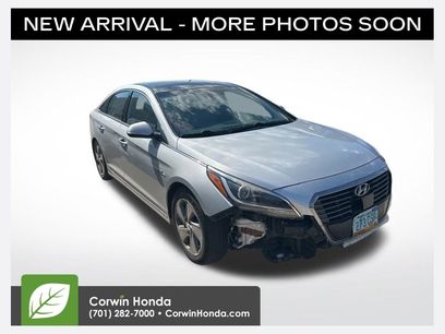 Used 2017 Hyundai Sonata Limited w/ Ultimate Package 02