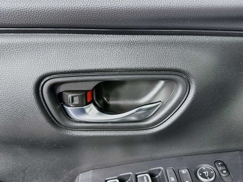 Used 2024 Honda HR-V Sport image 29